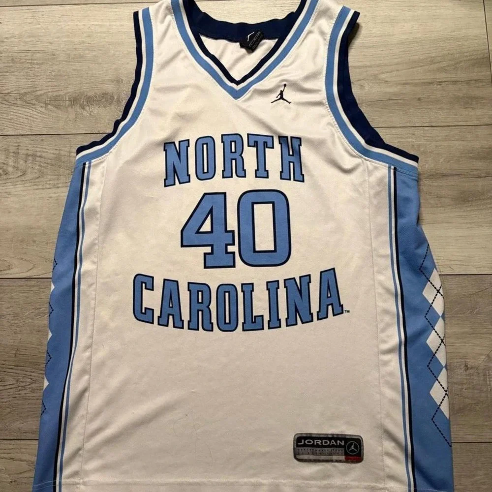 north carolina Jordan basketball jersey Size L Men